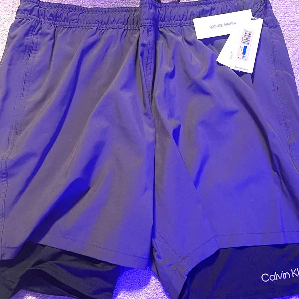 BRAND NEW MENS SHORTS ( CALVIN KLEIN )